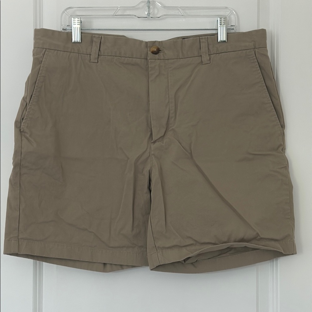 Vineyard Vines Tan Flat Front Shorts